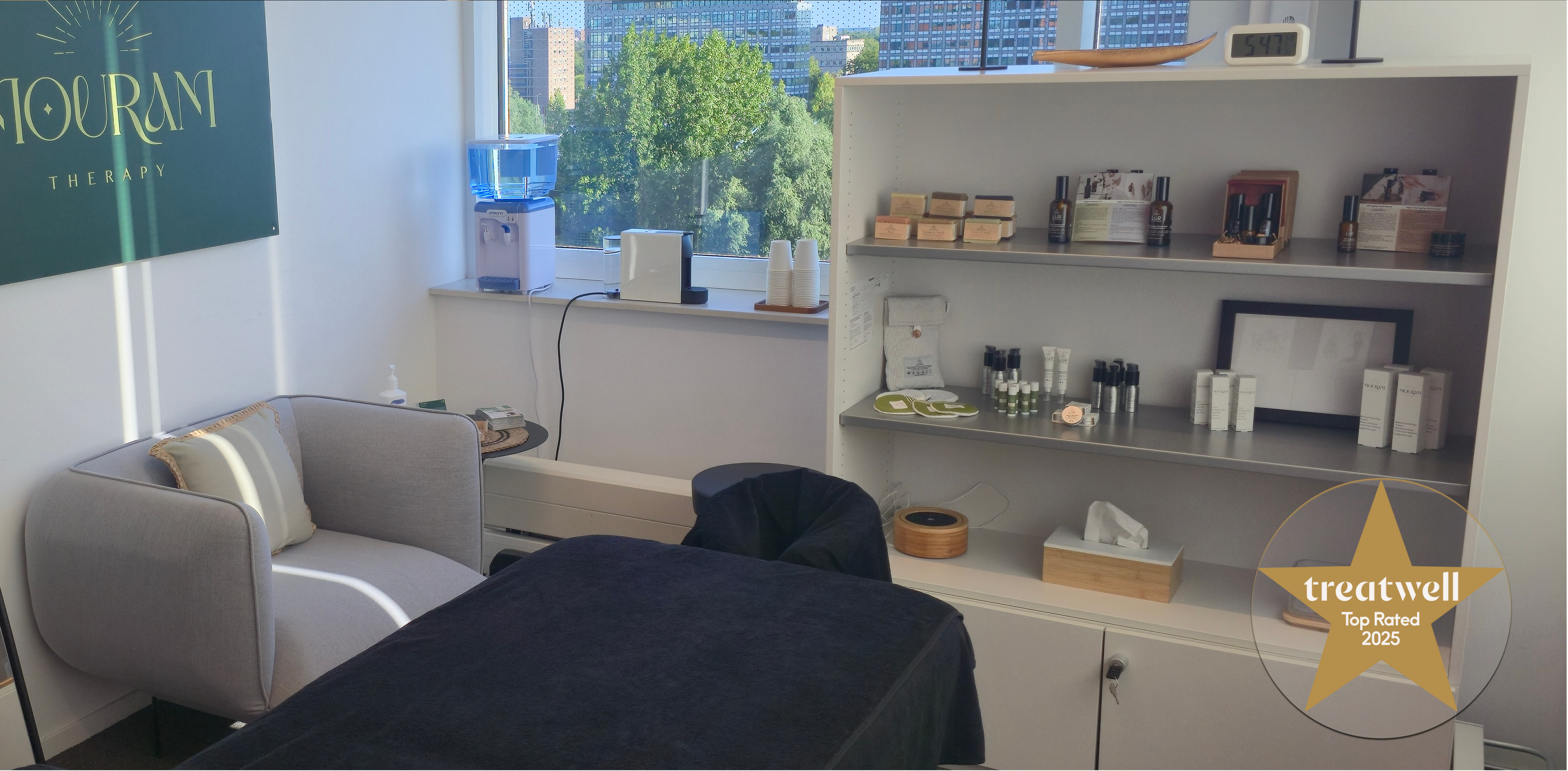 Rustige massageruimte bij Mouram Therapy in Rotterdam
